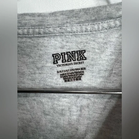 VS Pink T-Shirt - Picture 4 of 4